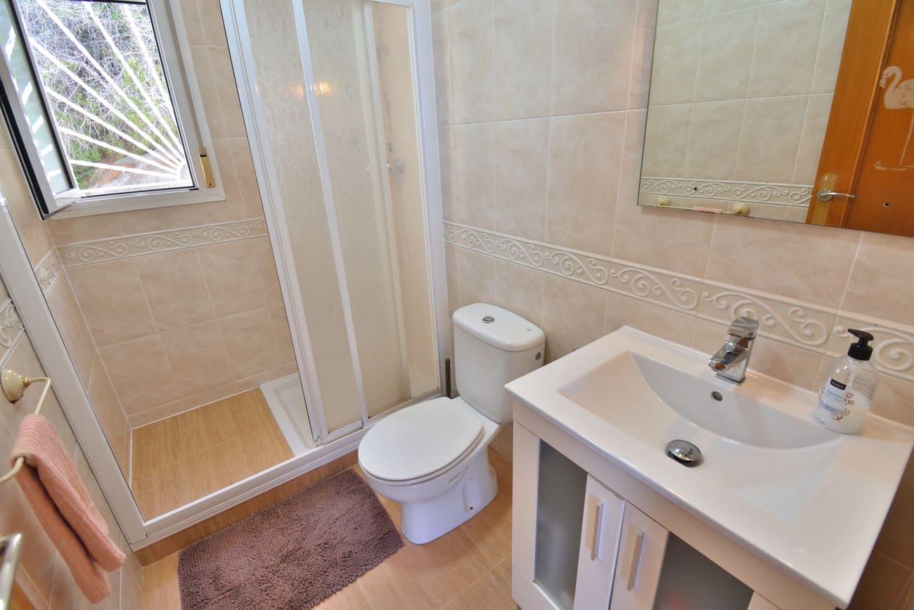 2 bedroom Semi-detached Villa for sale in Rojales with pool - € 189,000 (Ref: 9784908)