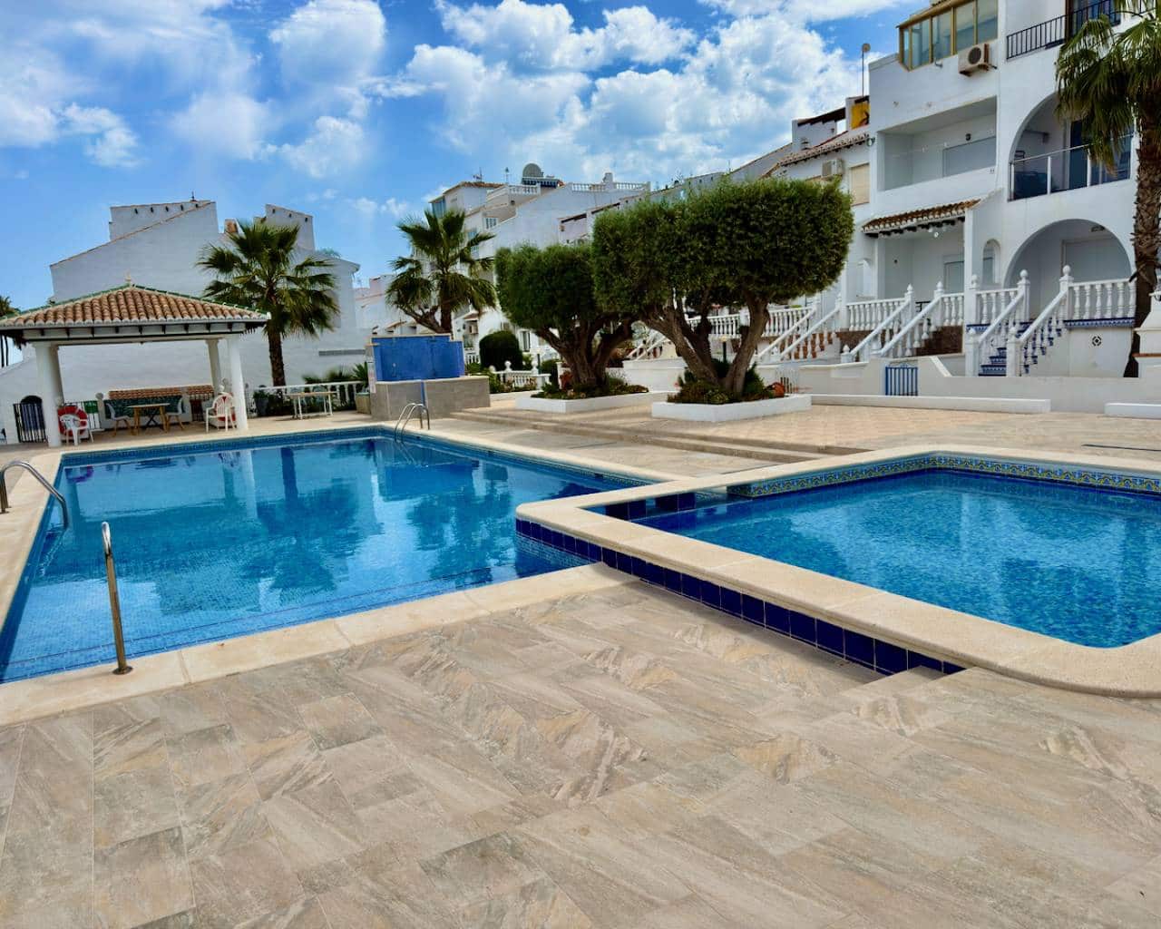 2 Zimmer Villa zu verkaufen in Ciudad Quesada mit Pool Garage - 230.000 € (Ref: 9805599)