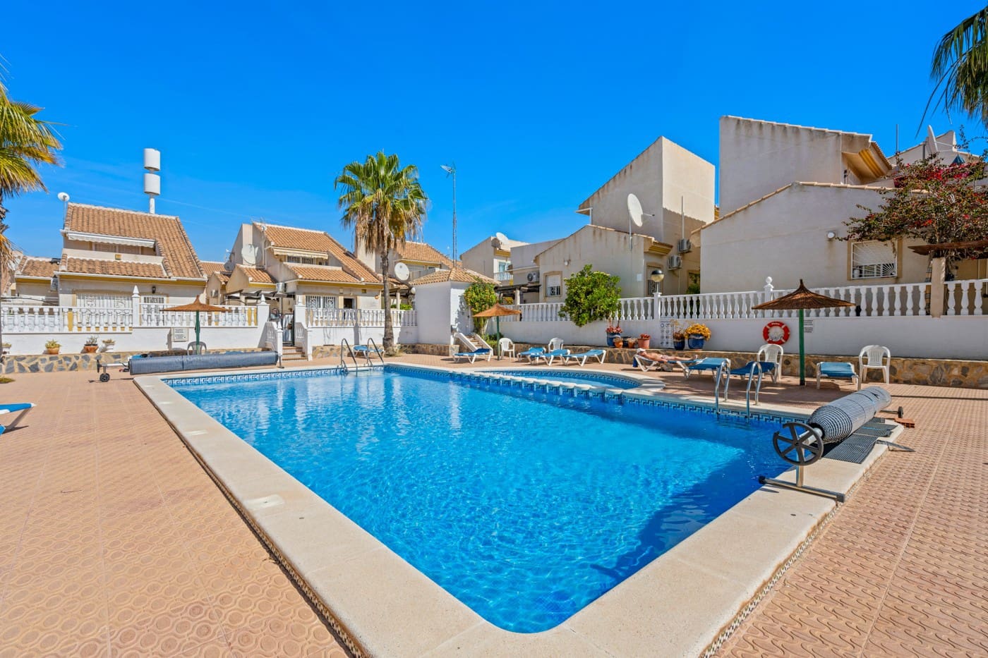 3 bedroom Villa for sale in Ciudad Quesada with pool - € 239,000 (Ref: 9815133)