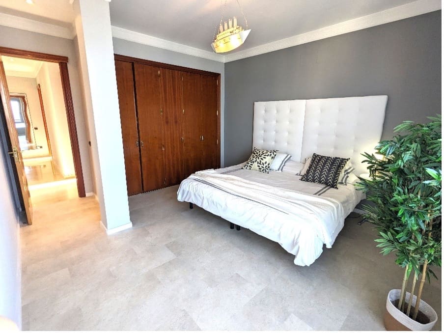 5 camera da letto Appartamento in vendita in Benidorm con piscina - 1.700.000 € (Rif: 9815143)