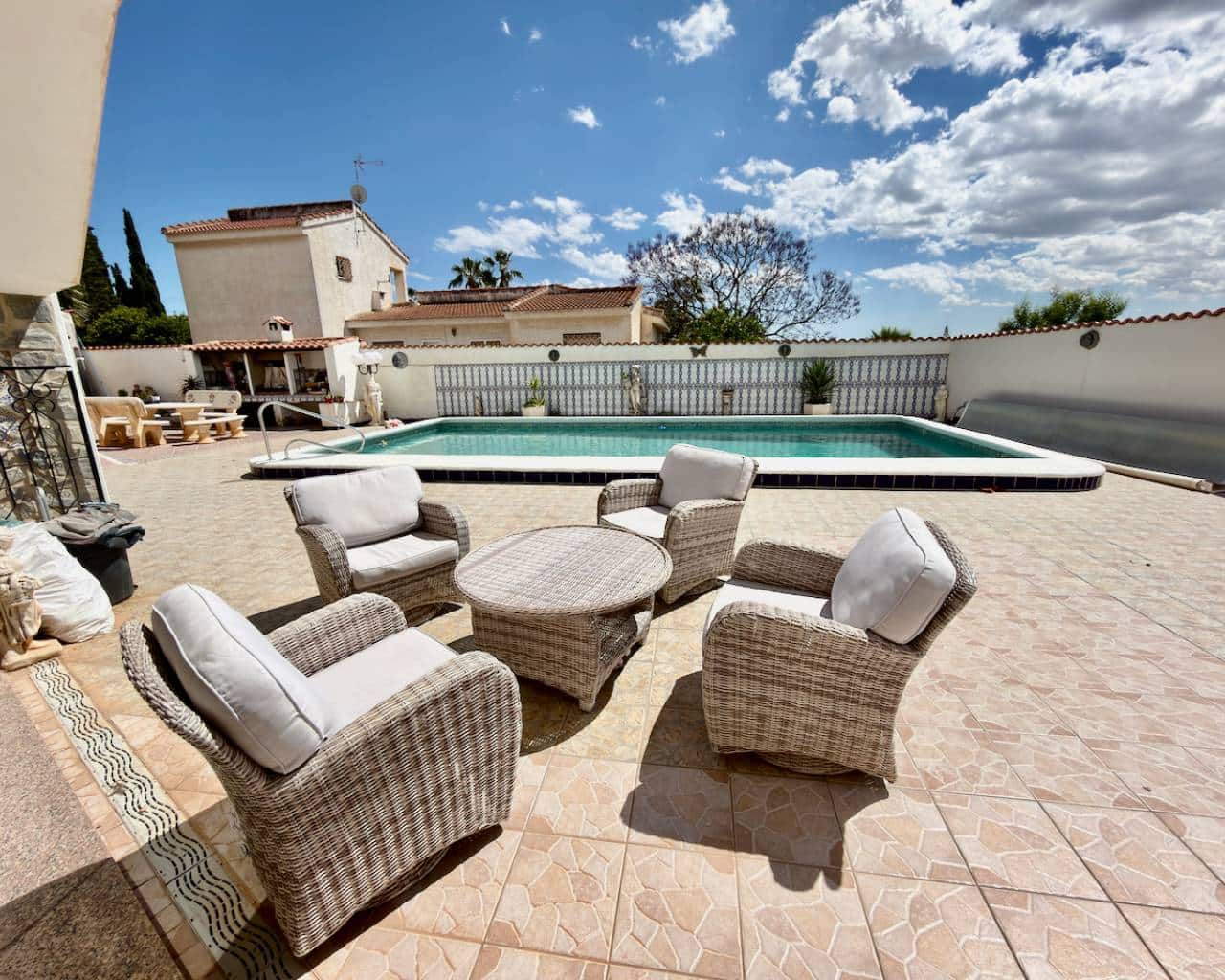 Chalet de 7 habitaciones en Ciudad Quesada en venta con piscina garaje - 750.000 € (Ref: 9841449)
