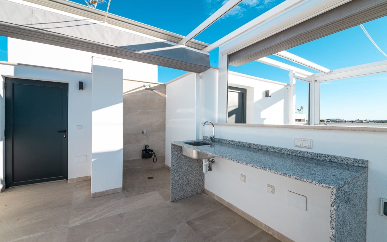 2 bedroom Apartment for sale in Benijofar with pool - € 359,000 (Ref: 9841454)