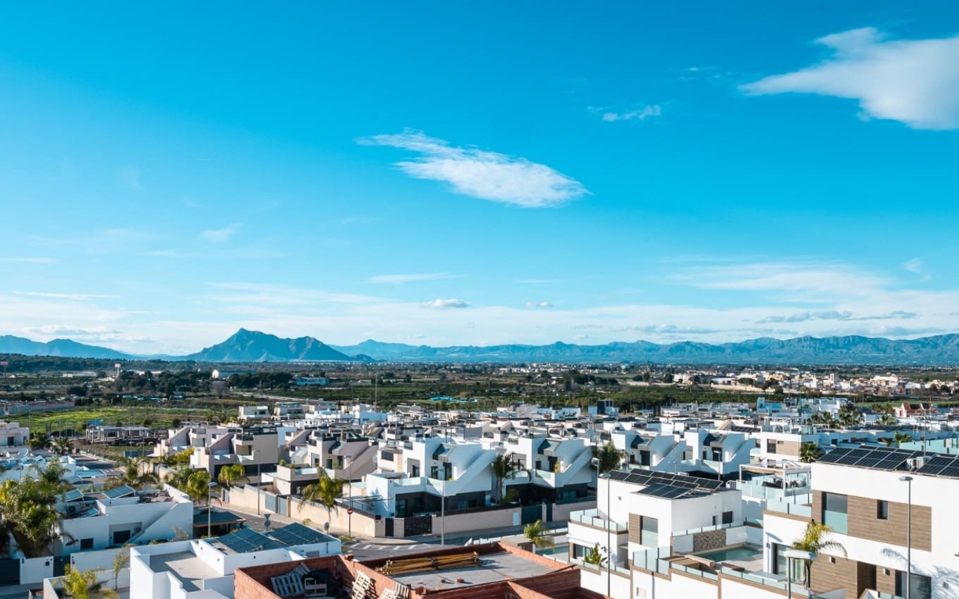 2 bedroom Apartment for sale in Benijofar with pool - € 359,000 (Ref: 9841454)