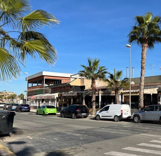3 soverom Leilighet til salgs i Ciudad Quesada med svømmebasseng garasje - € 205 000 (Ref: 9841884)