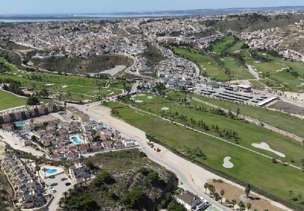 3 soverom Leilighet til salgs i Ciudad Quesada med svømmebasseng garasje - € 205 000 (Ref: 9841884)
