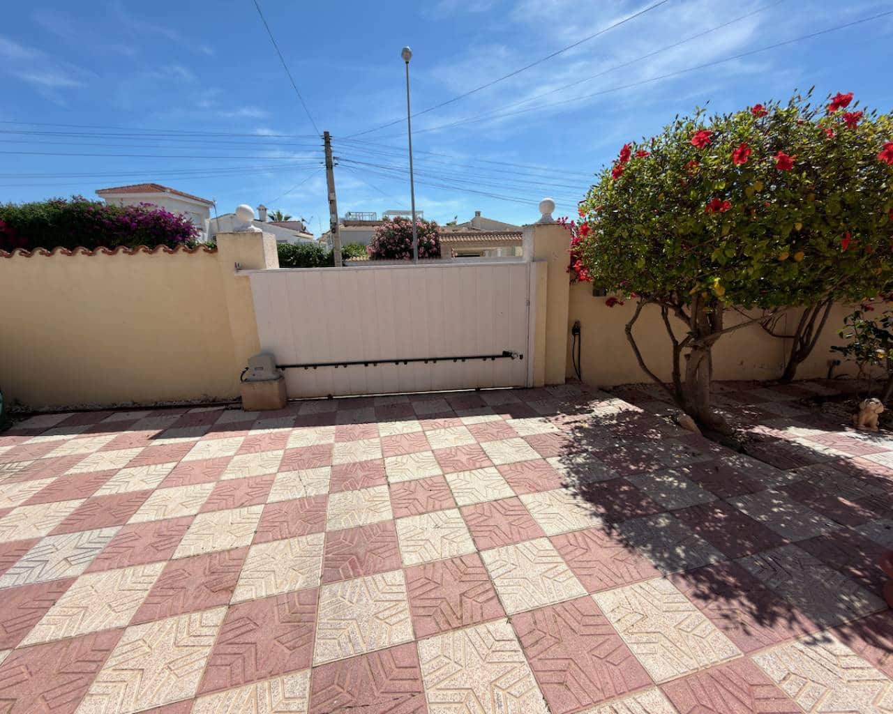 5 soverom Villa til salgs i Ciudad Quesada med svømmebasseng garasje - € 599 995 (Ref: 9858716)
