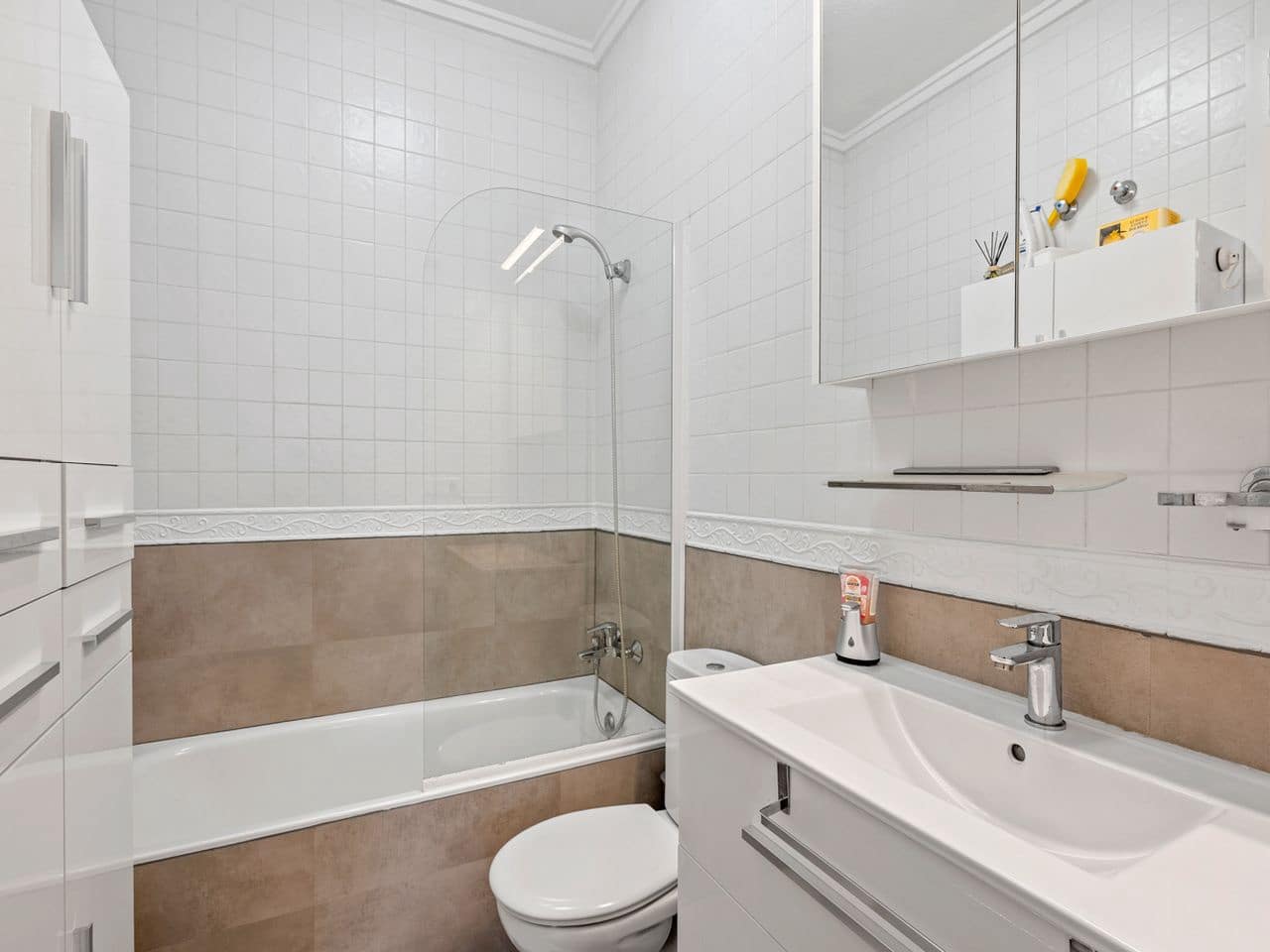 3 bedroom Villa for sale in Rojales with pool - € 249,000 (Ref: 9889389)