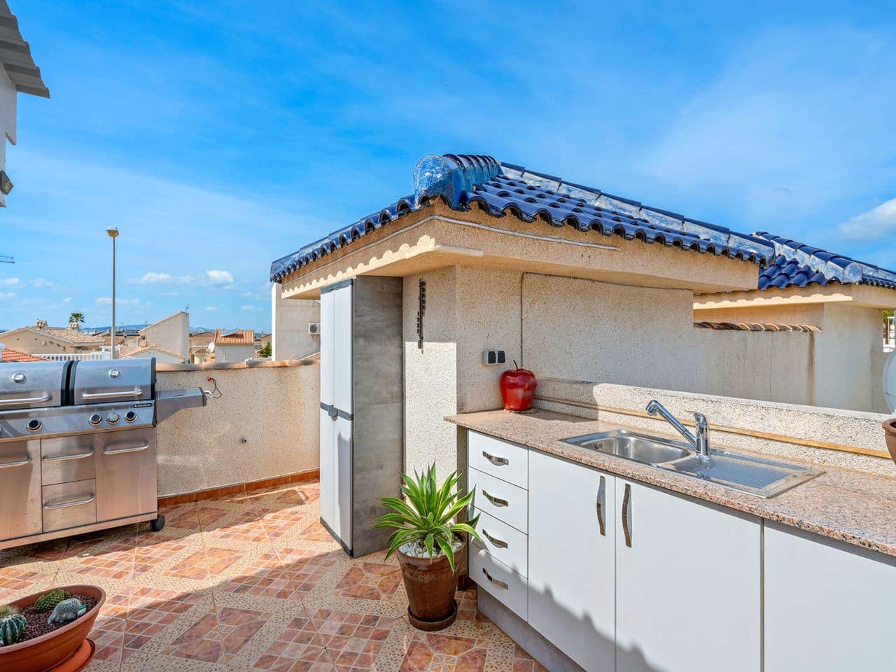 3 bedroom Villa for sale in Rojales with pool - € 249,000 (Ref: 9889389)