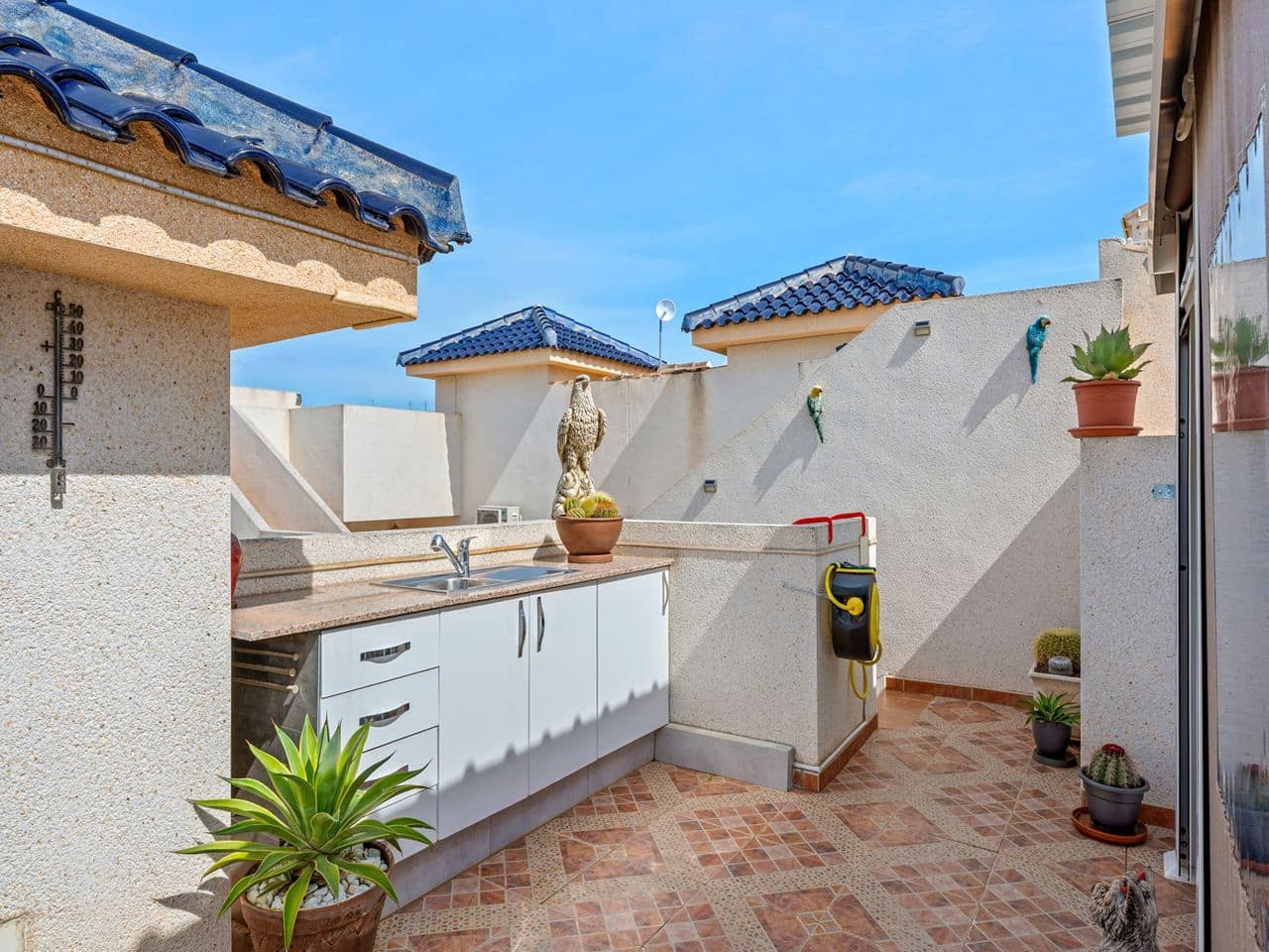 3 bedroom Villa for sale in Rojales with pool - € 249,000 (Ref: 9889389)