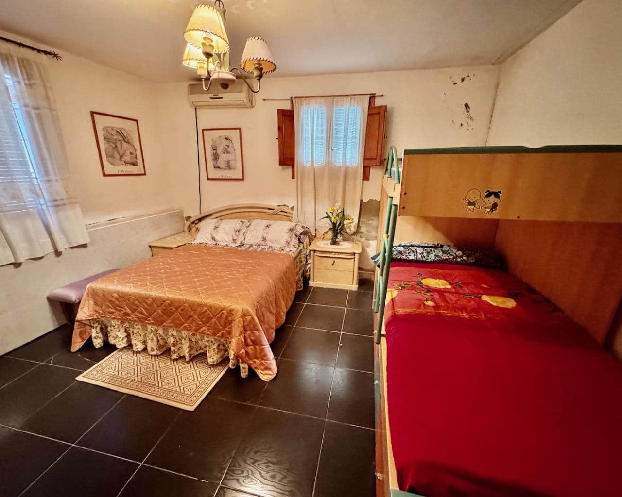 4 soveværelse Finca/Landehus til salg i Guardamar del Segura med garage - € 180.000 (Ref: 9889465)