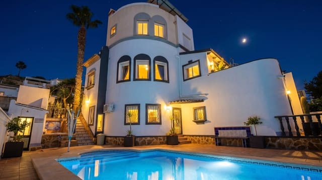 4 bedroom Villa for sale in Rojales with pool - € 480,000 (Ref: 9913454)