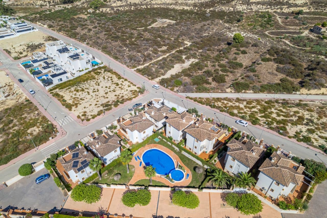 3 bedroom Villa for sale in Rojales with pool - € 299,950 (Ref: 9919228)