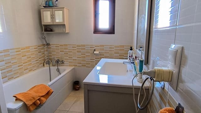 4 slaapkamer Villa te koop in Benijófar met zwembad garage - € 500.000 (Ref: 9967061)