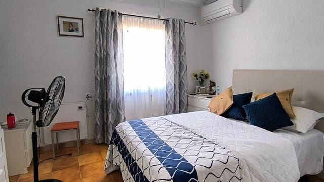 4 slaapkamer Villa te koop in Benijófar met zwembad garage - € 500.000 (Ref: 9967061)