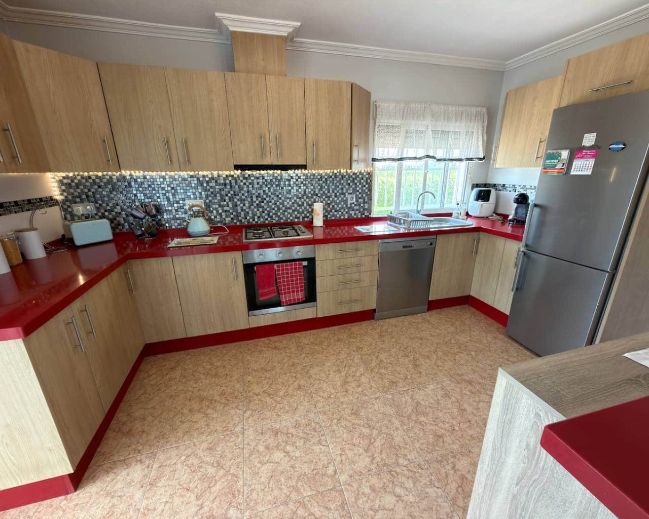 3 bedroom Villa for sale in Catral with garage - € 390,000 (Ref: 9967063)