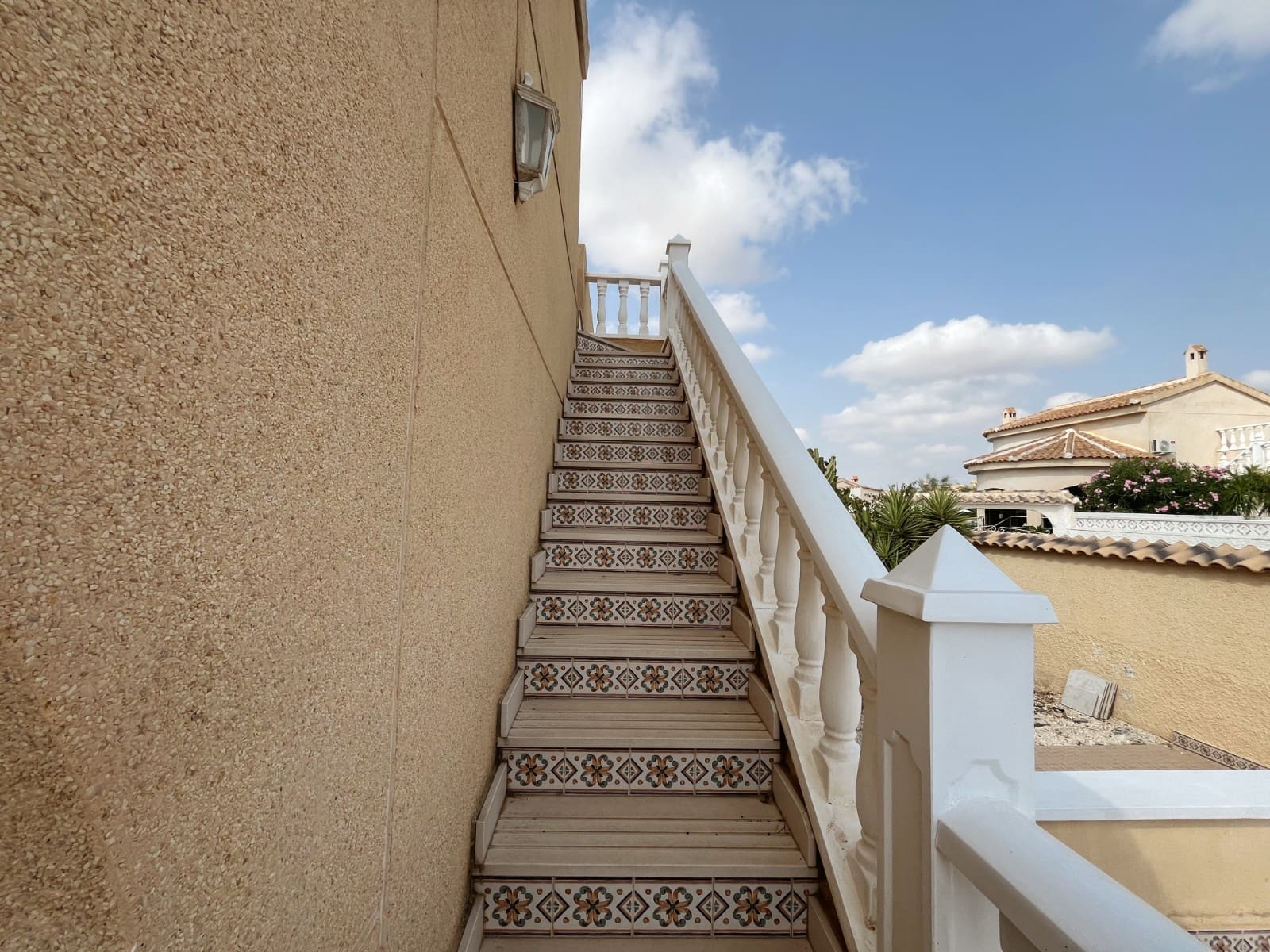 Chalet de 2 habitaciones en Ciudad Quesada en venta - 249.000 € (Ref: 9996452)