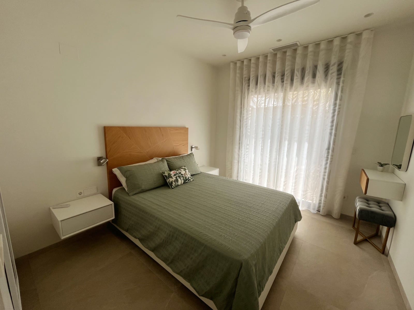 4 Zimmer Villa zu verkaufen in Los Montesinos mit Pool - 595.000 € (Ref: 9996453)