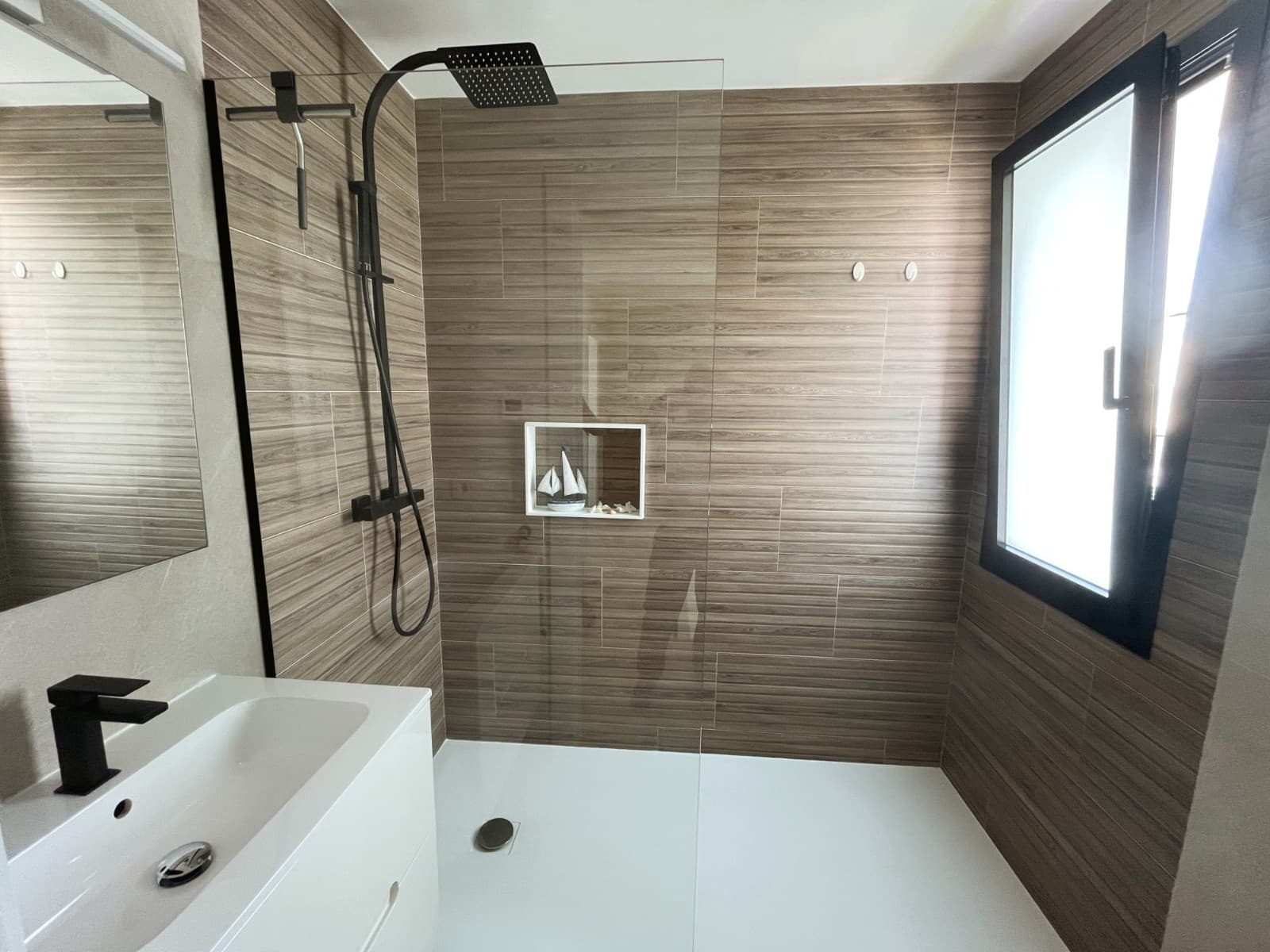 4 Zimmer Villa zu verkaufen in Los Montesinos mit Pool - 595.000 € (Ref: 9996453)