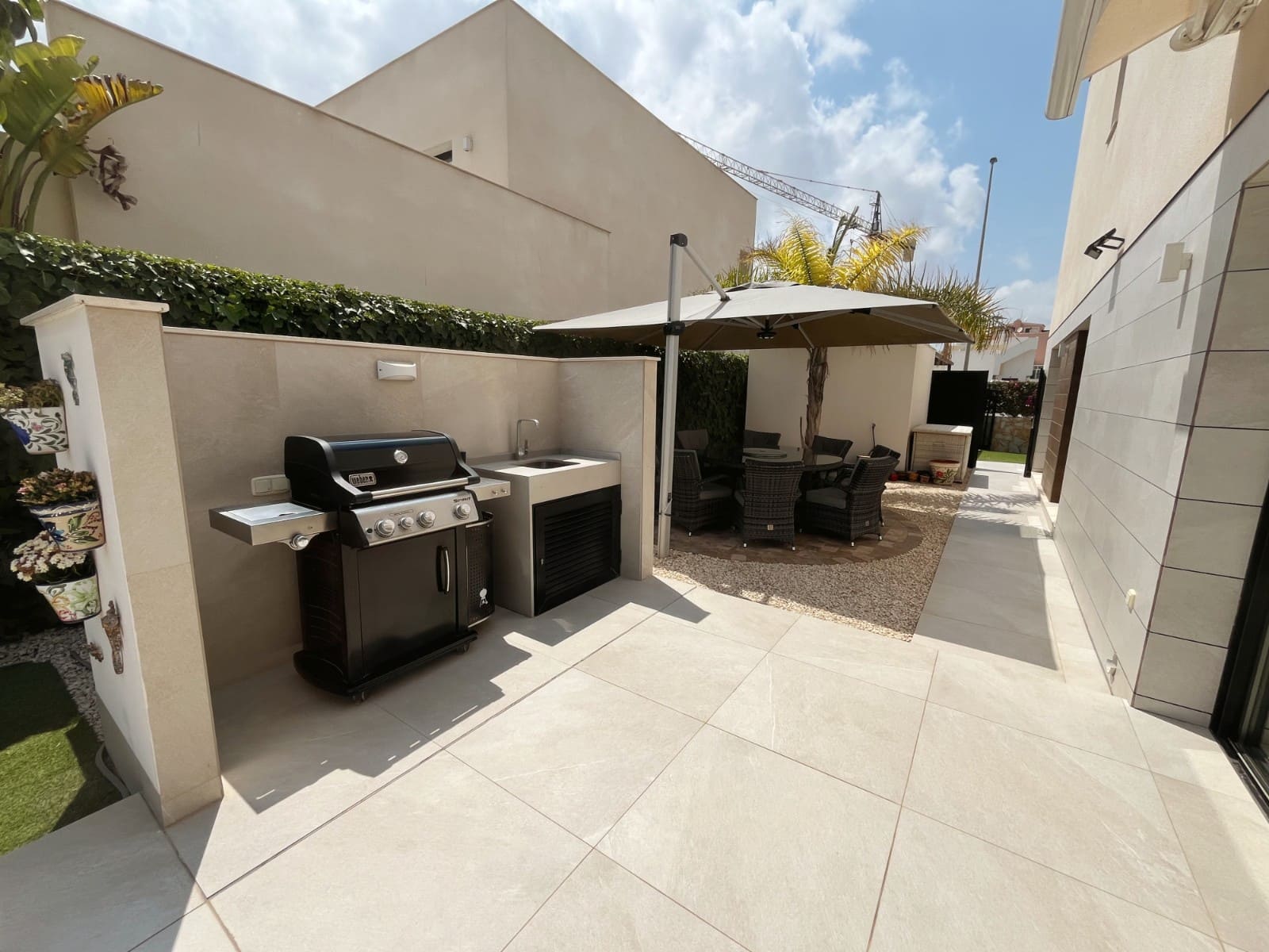 4 Zimmer Villa zu verkaufen in Los Montesinos mit Pool - 595.000 € (Ref: 9996453)