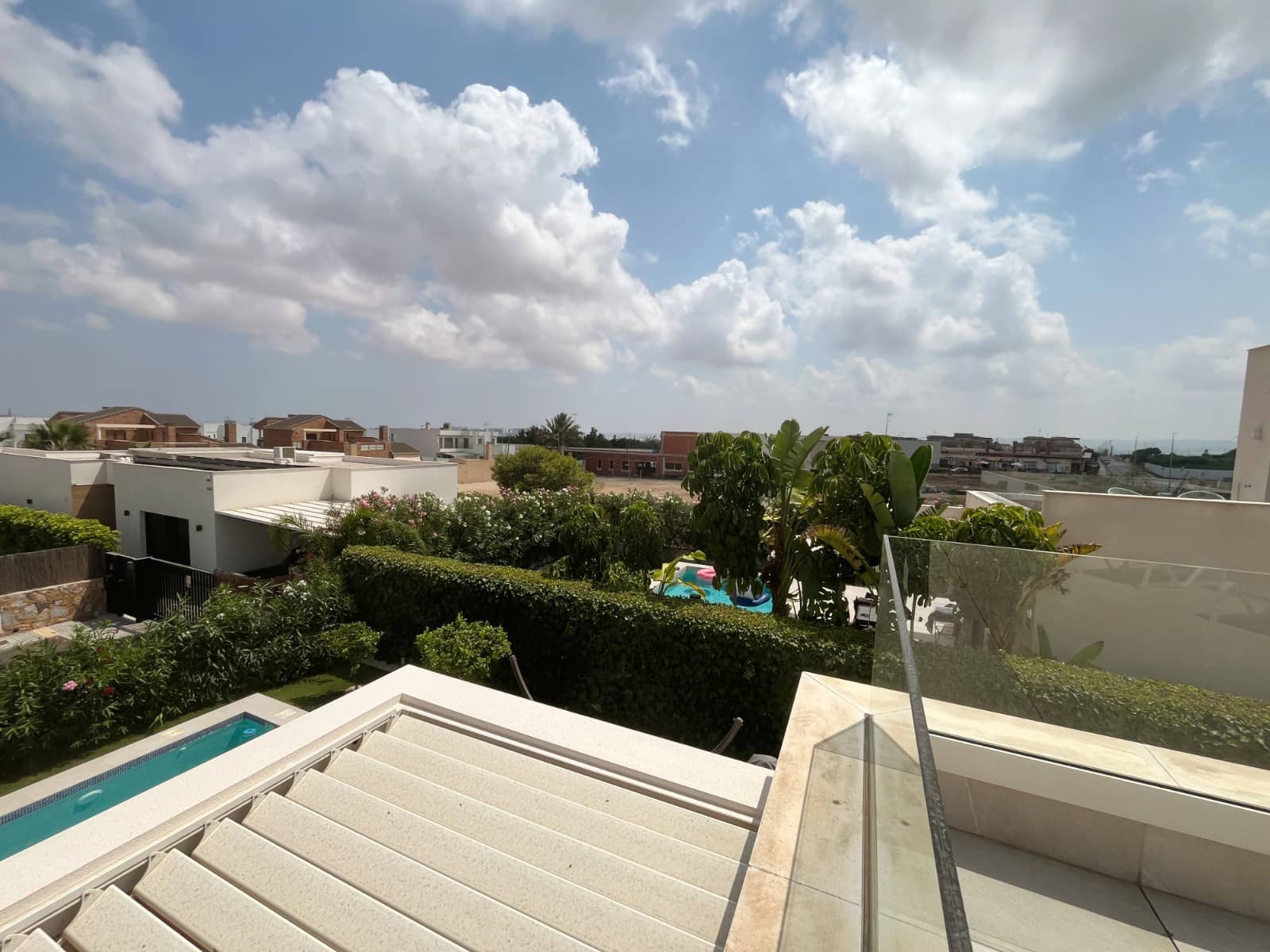 4 Zimmer Villa zu verkaufen in Los Montesinos mit Pool - 595.000 € (Ref: 9996453)