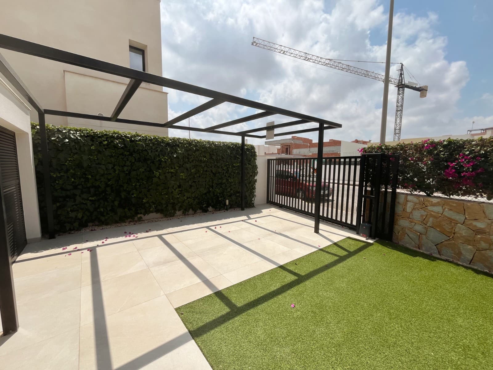 4 Zimmer Villa zu verkaufen in Los Montesinos mit Pool - 595.000 € (Ref: 9996453)