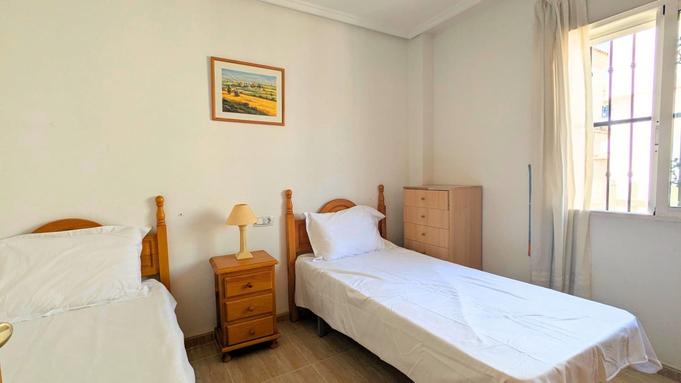 3 soverom Villa til salgs i Lo Crispin med svømmebasseng - € 225 000 (Ref: 9996455)