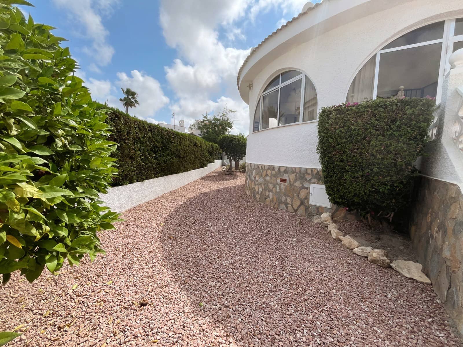 4 slaapkamer Villa te koop in Ciudad Quesada met zwembad - € 625.000 (Ref: 9996460)