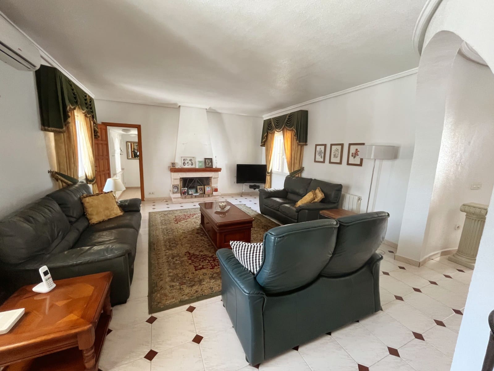 4 soverom Villa til salgs i Ciudad Quesada med svømmebasseng - € 585 000 (Ref: 9996462)