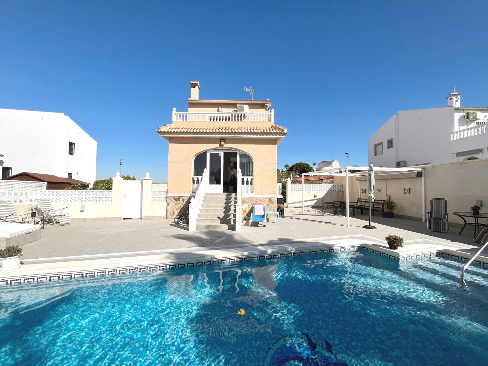 3 sovrum Villa till salu i Benijofar med pool - 399 000 € (Ref: 9996467)