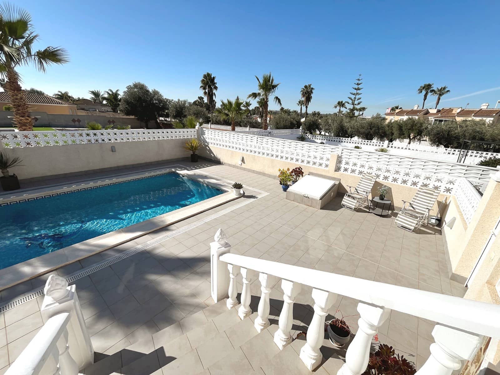 3 sovrum Villa till salu i Benijofar med pool - 399 000 € (Ref: 9996467)