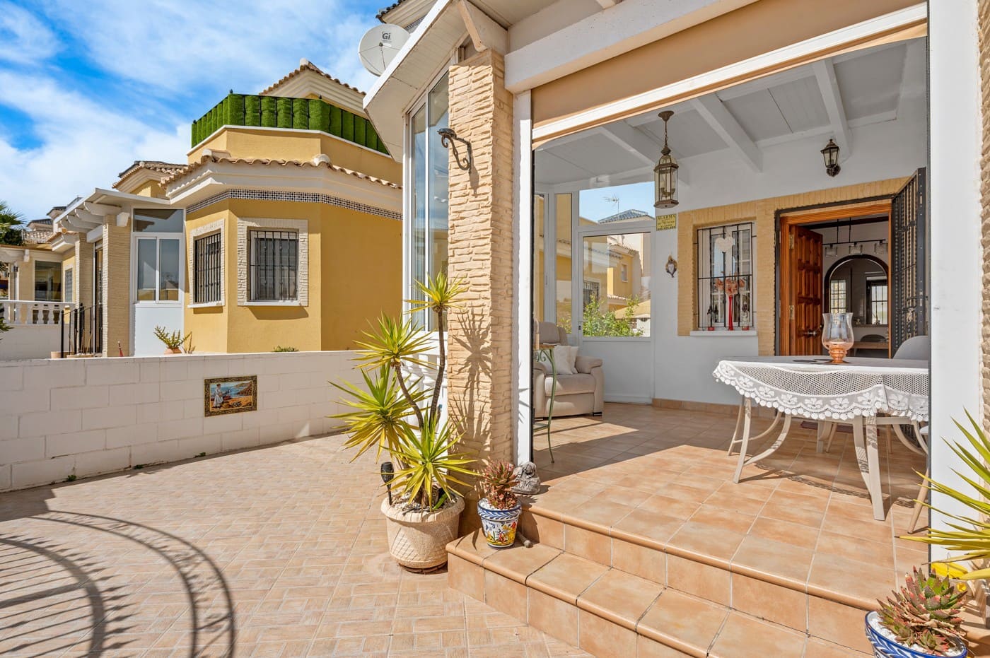 3 bedroom Villa for sale in Algorfa with pool - € 295,000 (Ref: 9996468)