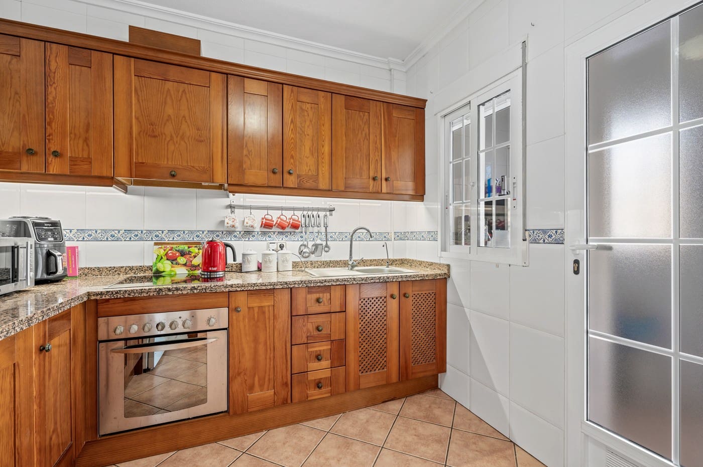 3 bedroom Villa for sale in Algorfa with pool - € 295,000 (Ref: 9996468)
