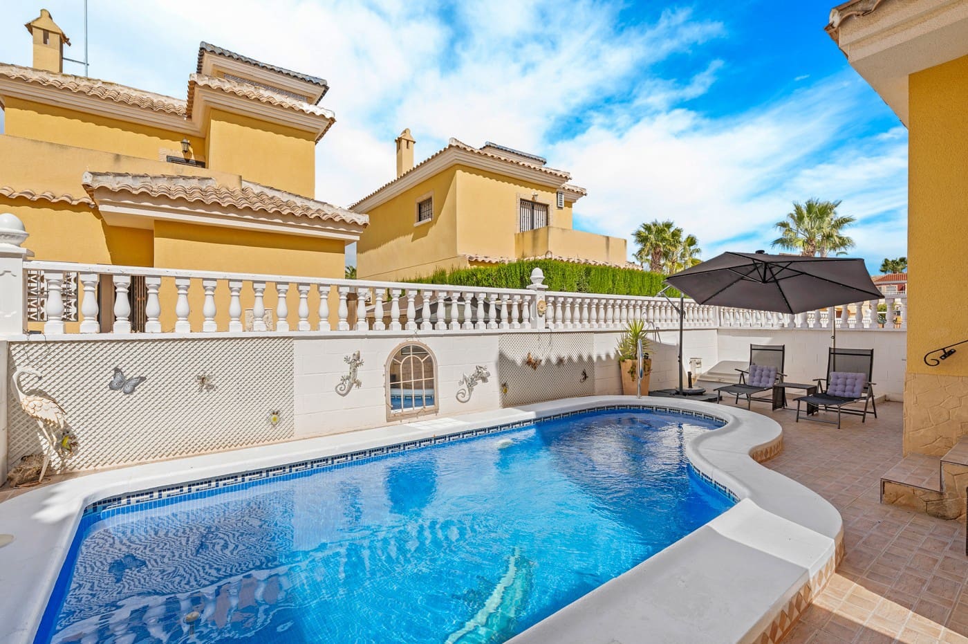 3 bedroom Villa for sale in Algorfa with pool - € 295,000 (Ref: 9996468)
