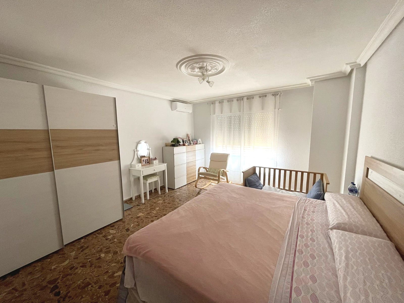 4 makuuhuone Huoneisto myytävänä paikassa Rojales - 145 000 € (Ref: 9996470)