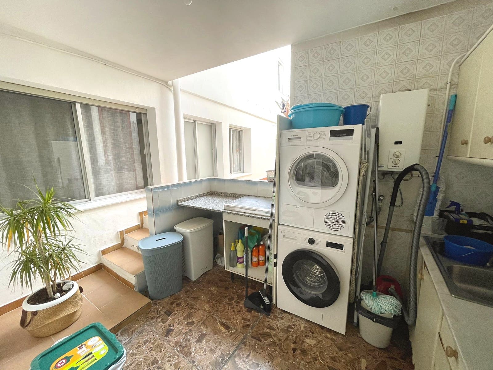 4 makuuhuone Huoneisto myytävänä paikassa Rojales - 145 000 € (Ref: 9996470)