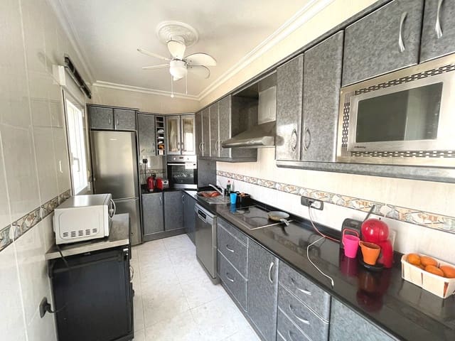 4 slaapkamer Villa te koop in Ciudad Quesada, Rojales met zwembad - € 585.000 (Ref: 9996471)