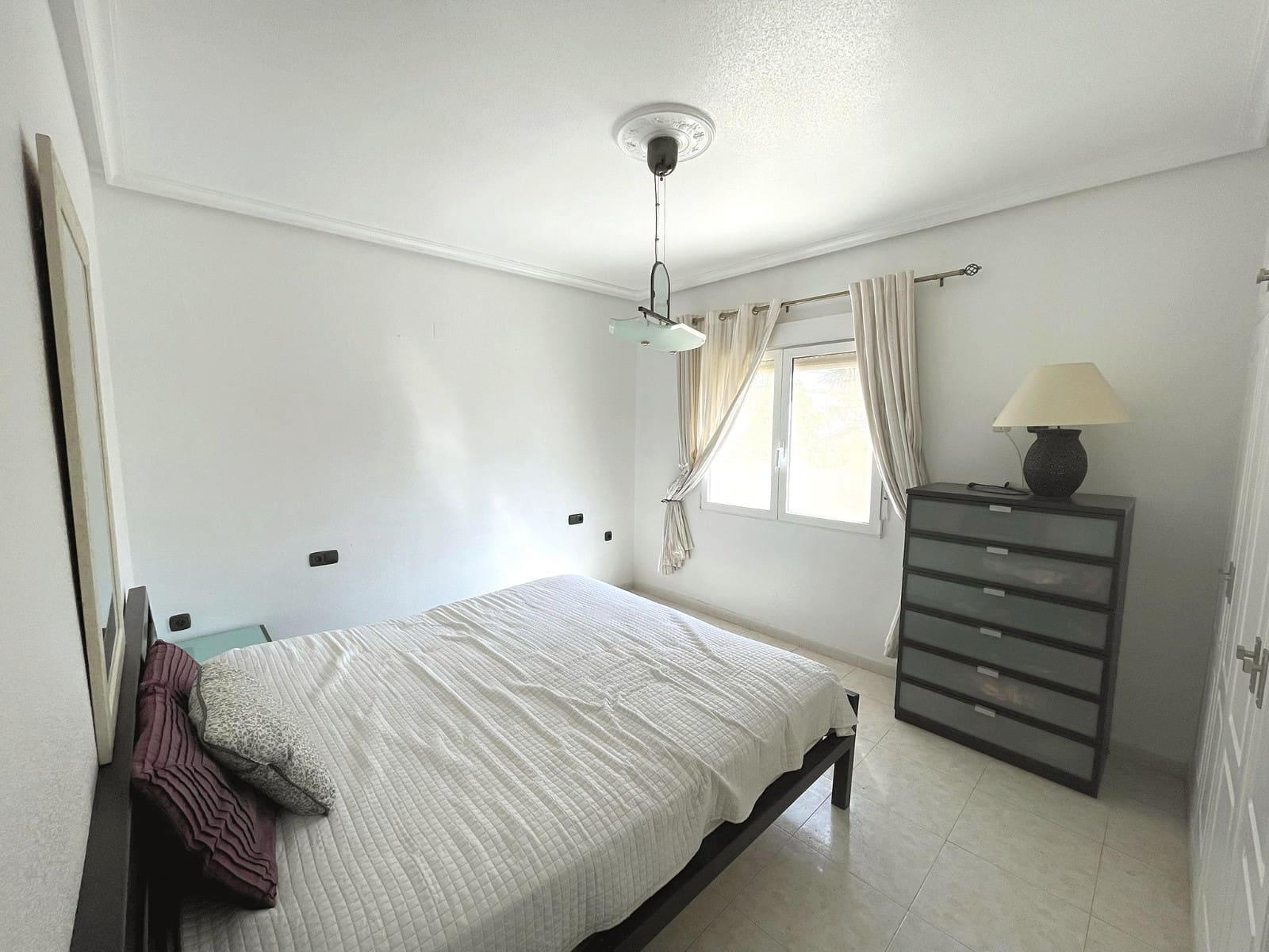 4 slaapkamer Villa te koop in Ciudad Quesada met zwembad - € 585.000 (Ref: 9996471)