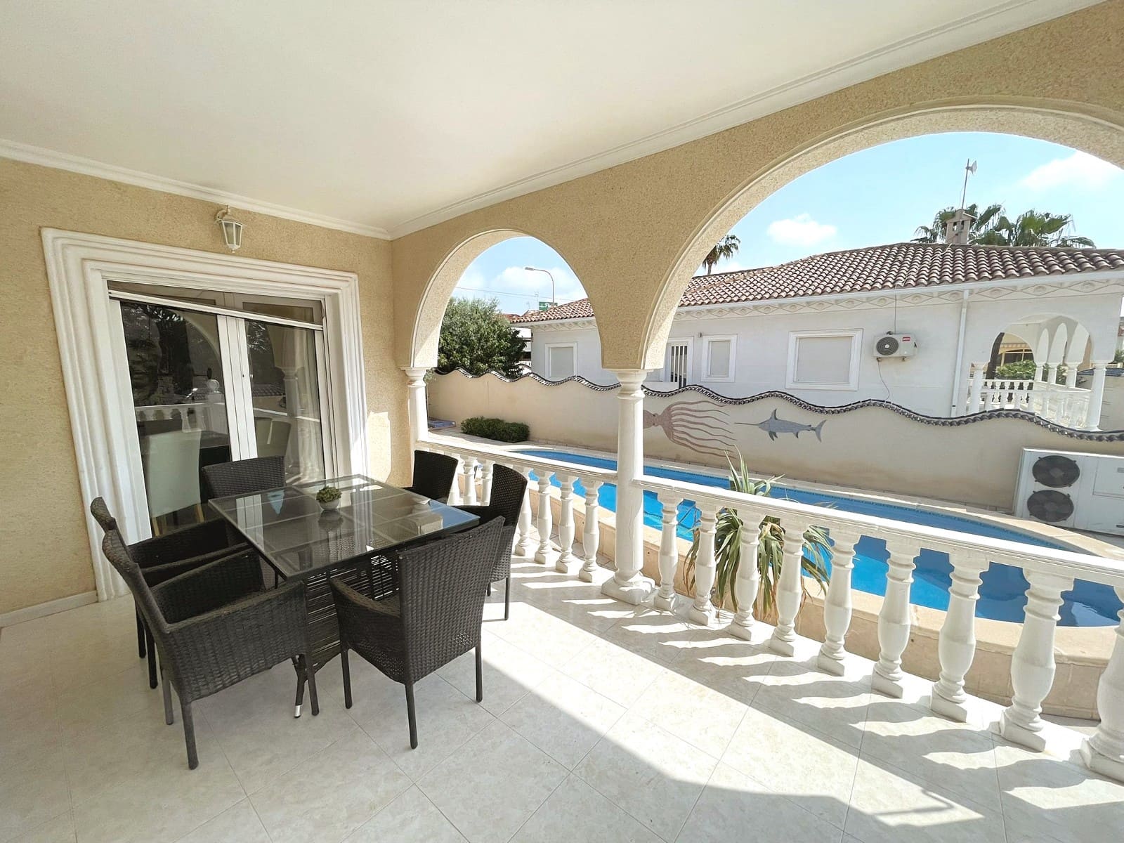 4 slaapkamer Villa te koop in Ciudad Quesada met zwembad - € 585.000 (Ref: 9996471)