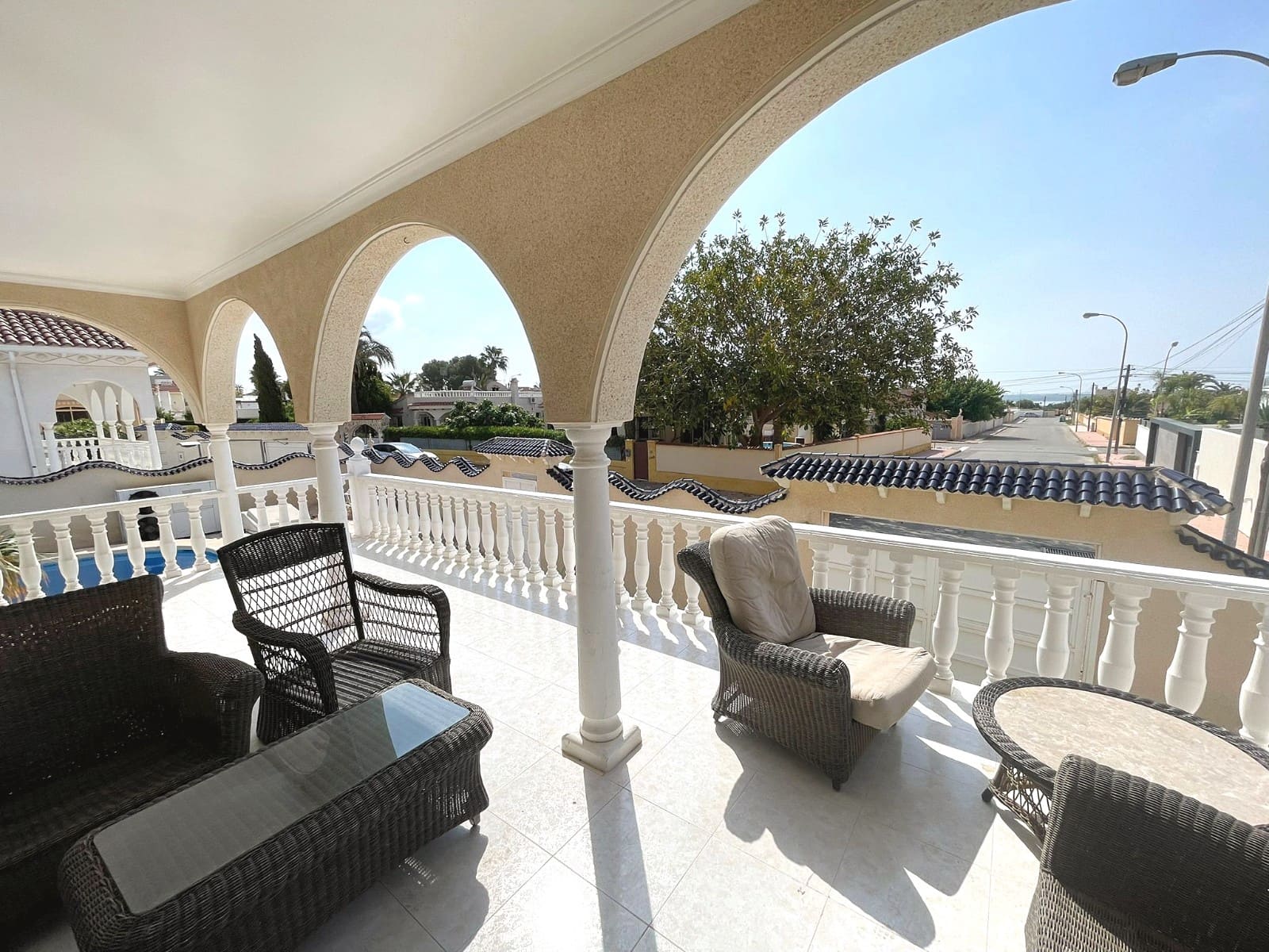 4 slaapkamer Villa te koop in Ciudad Quesada met zwembad - € 585.000 (Ref: 9996471)
