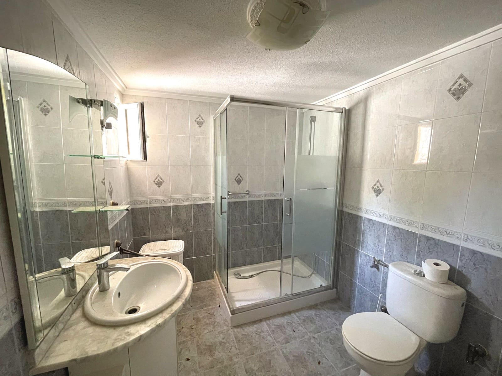 4 slaapkamer Villa te koop in Ciudad Quesada met zwembad - € 585.000 (Ref: 9996471)