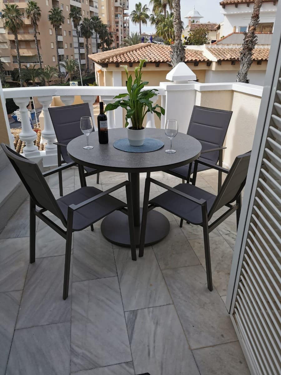 2 sypialnia Apartament na sprzedaż w Torrevieja z basenem garażem - 299 999 € (Ref: 9996472)