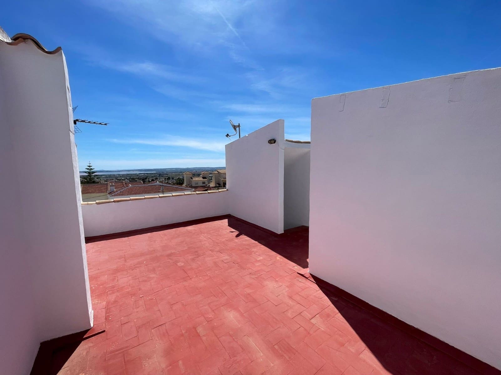 2 sovrum Hus till salu i Ciudad Quesada med pool - 195 000 € (Ref: 9996473)