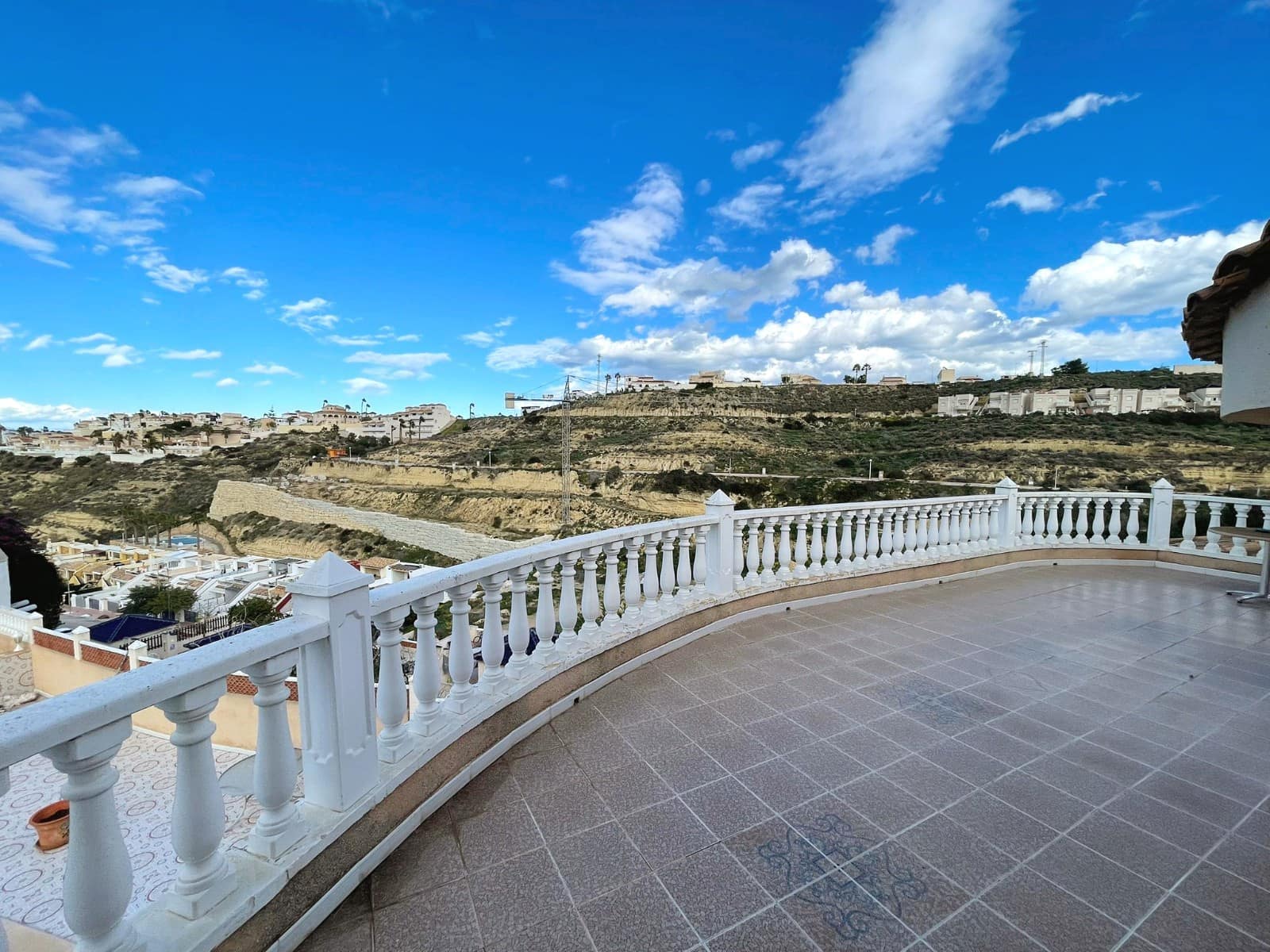 5 Zimmer Villa zu verkaufen in Ciudad Quesada mit Pool - 450.000 € (Ref: 9996478)