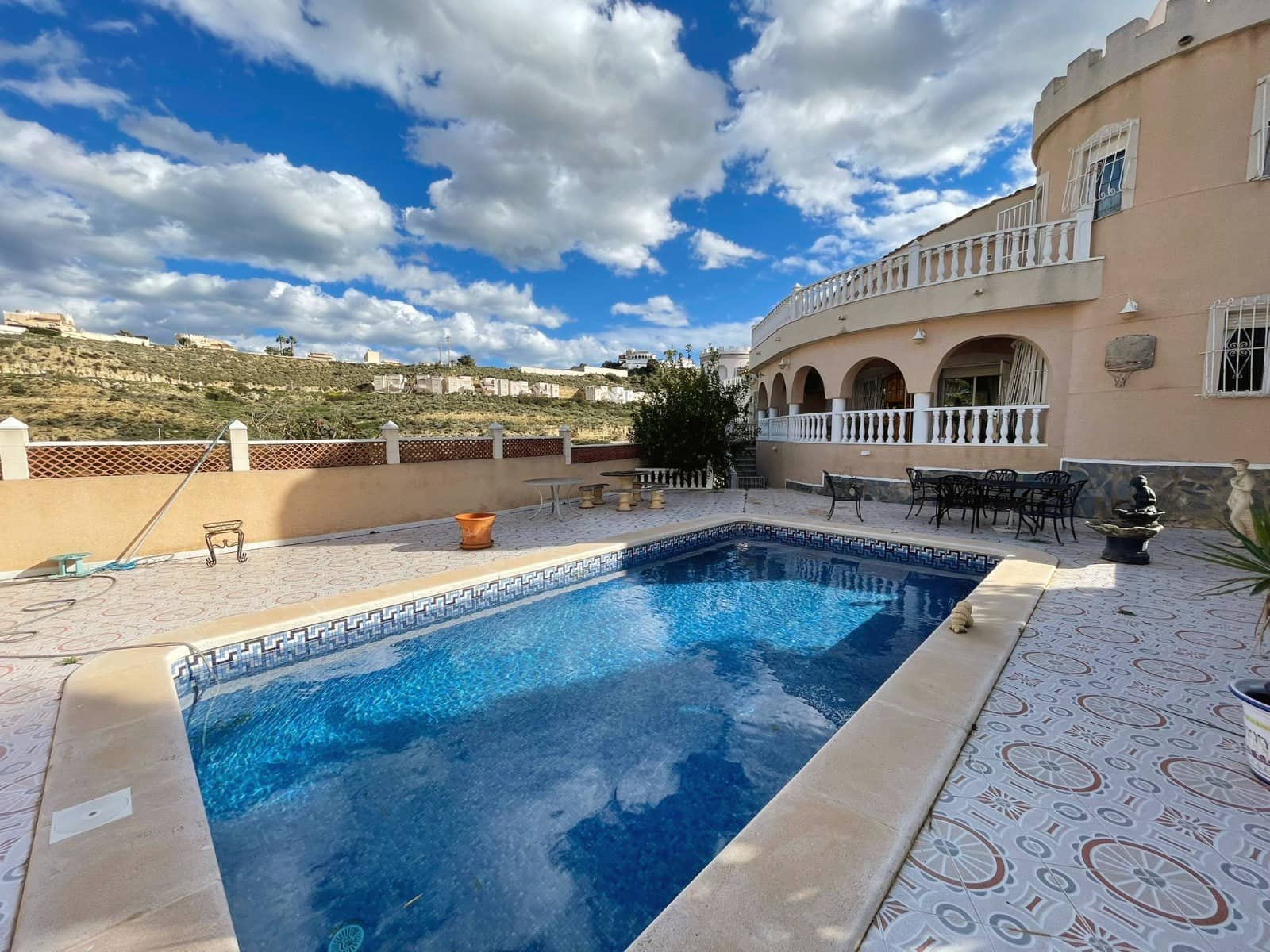 5 Zimmer Villa zu verkaufen in Ciudad Quesada mit Pool - 450.000 € (Ref: 9996478)