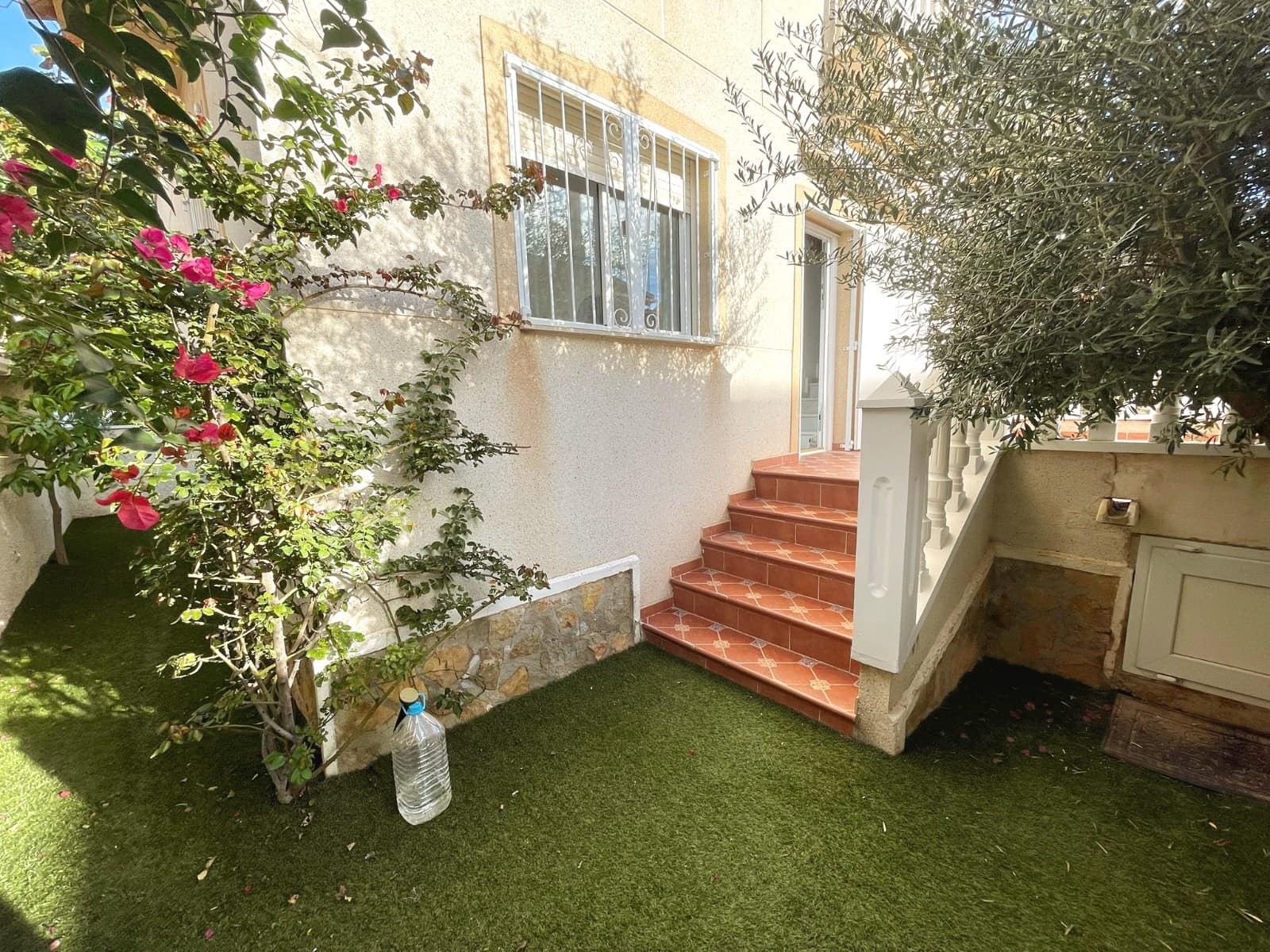 3 Zimmer Villa zu verkaufen in Ciudad Quesada mit Pool - 230.000 € (Ref: 9996481)