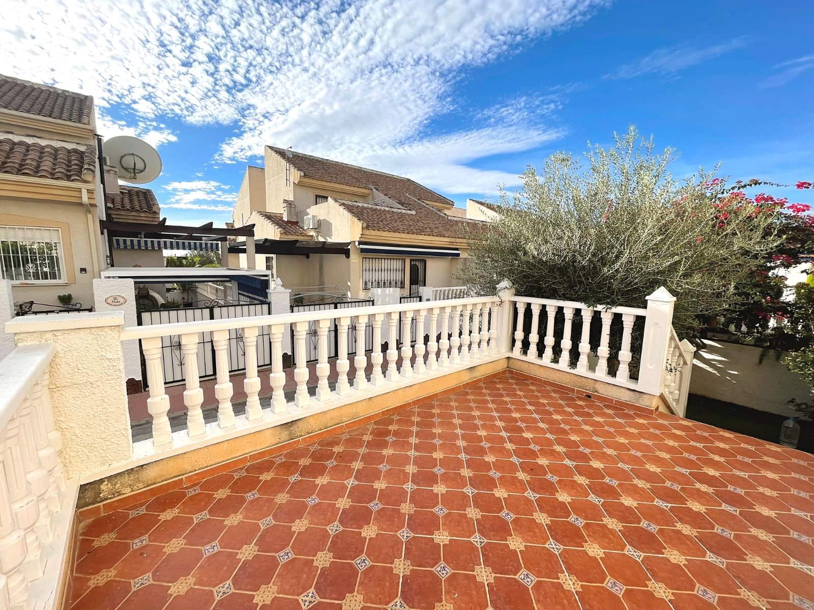 3 Zimmer Villa zu verkaufen in Ciudad Quesada mit Pool - 230.000 € (Ref: 9996481)
