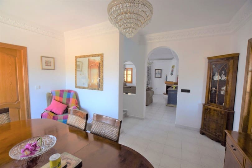 5 Zimmer Villa zu verkaufen in Ciudad Quesada mit Pool - 899.000 € (Ref: 9996483)
