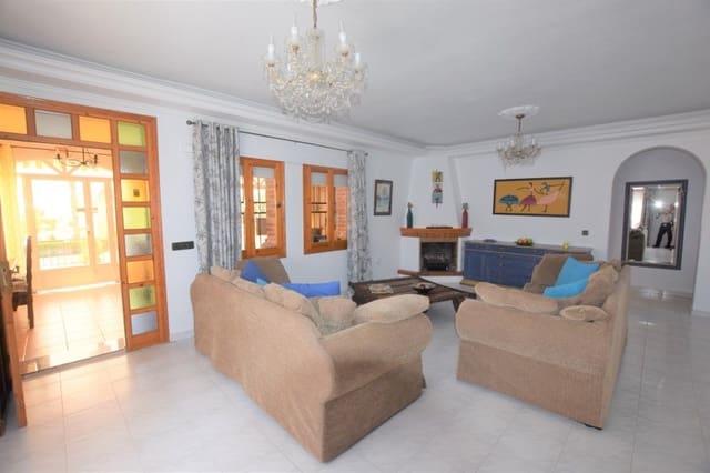 5 Zimmer Villa zu verkaufen in Ciudad Quesada, Rojales mit Pool - 899.000 € (Ref: 9996483)