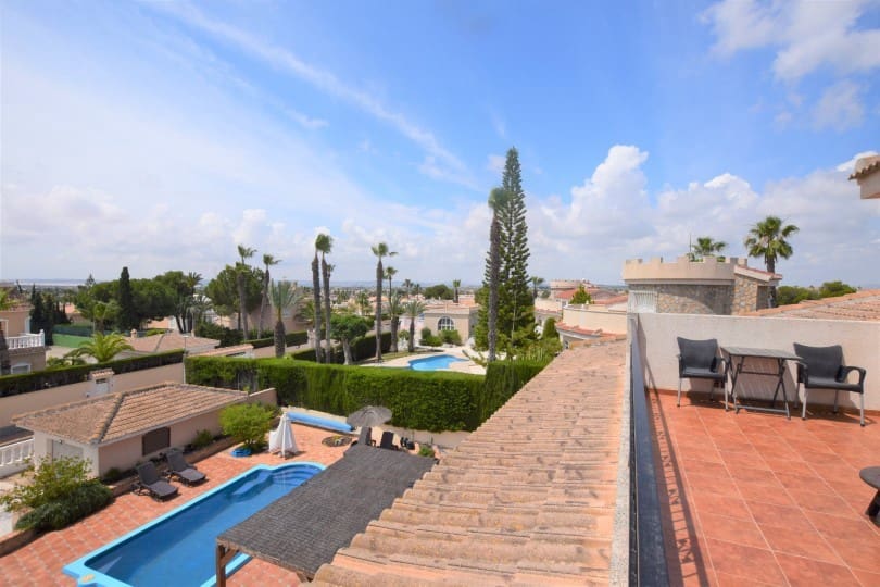 5 Zimmer Villa zu verkaufen in Ciudad Quesada mit Pool - 899.000 € (Ref: 9996483)