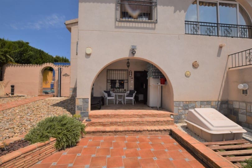 5 Zimmer Villa zu verkaufen in Ciudad Quesada mit Pool - 899.000 € (Ref: 9996483)
